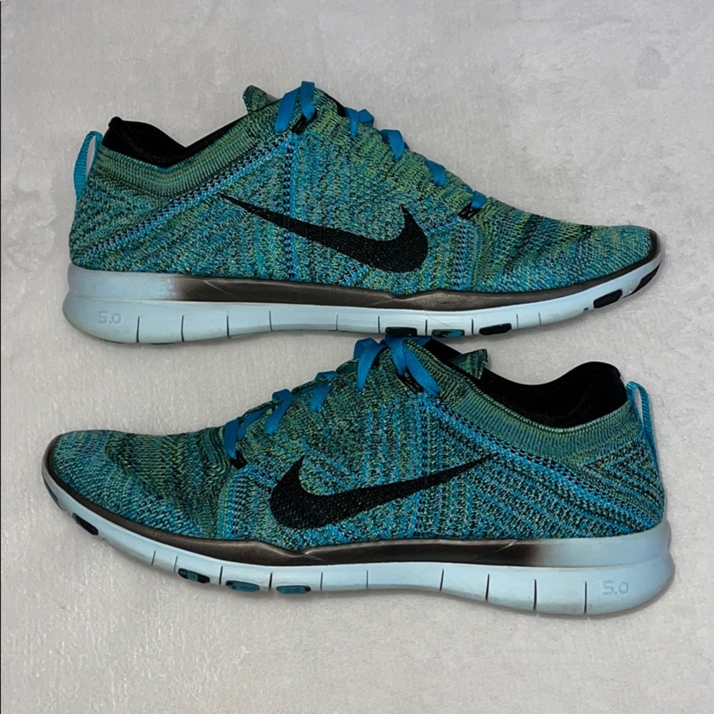 Women’s Nike Free TR Flyknit